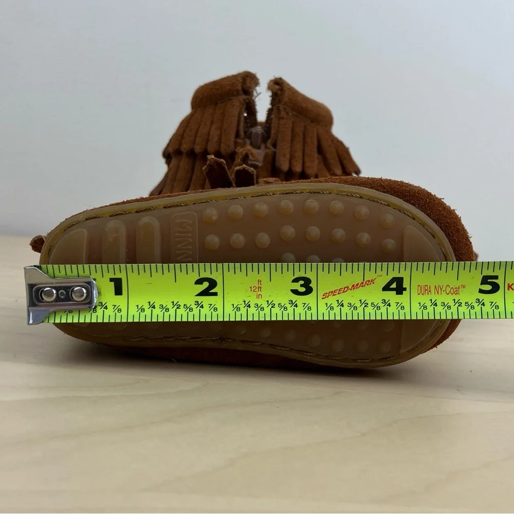 Minnetonka Baby Toddler Size 2.0 High Top Fringe Moccasin Booties Brown Leather